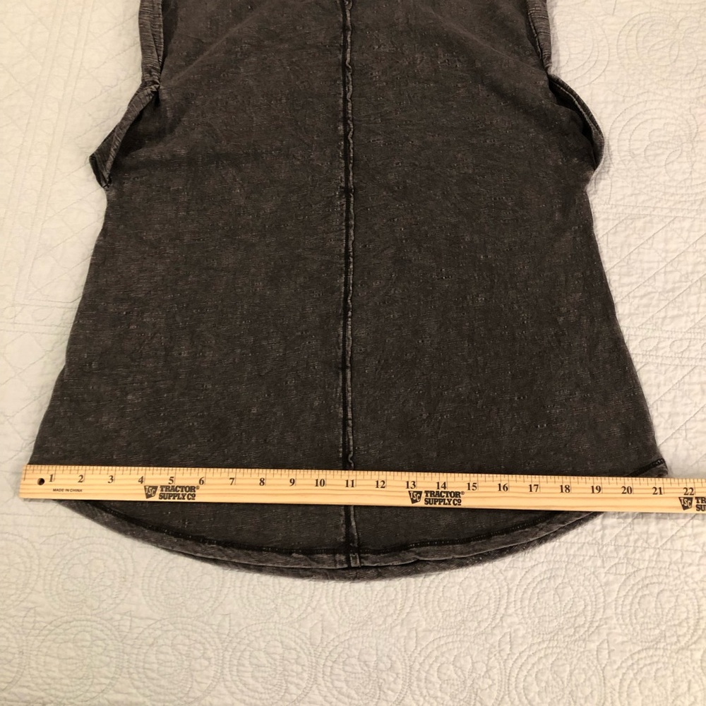 Anthropologie Pilcro roll sleeve tank muscle shirt. Size medium. - Picture 10 of 12